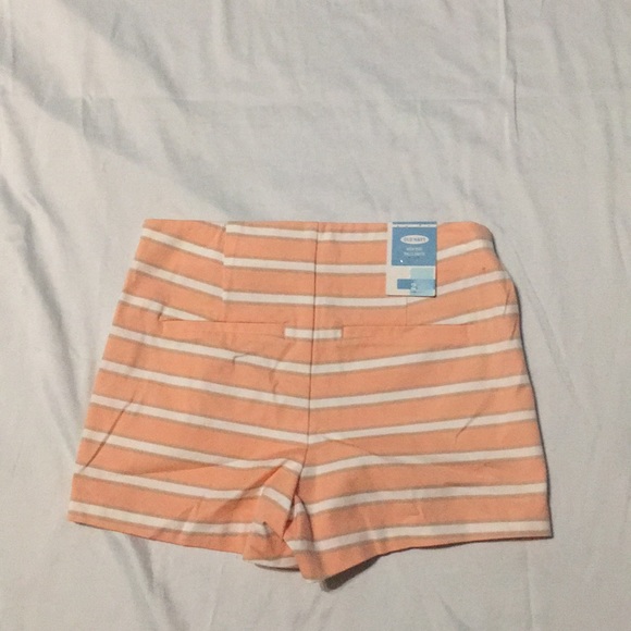 Too small - Picture 2 of 3